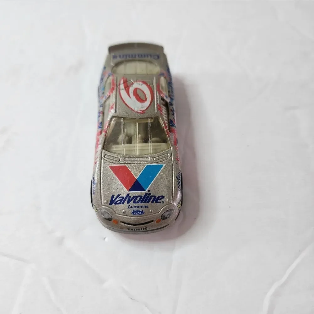 Vtg Team Hot Wheels Mark Martin Pro Racing #6 Valvoline Nascar 1:64 Loose Rolls